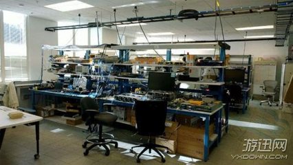 探秘Facebook硬件實(shí)驗(yàn)室Area 404 電子專(zhuān)用材料制造的創(chuàng)新引擎